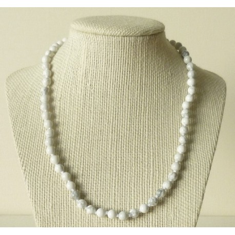 Collier Howlite (Magnésite) Perle ronde 4mm