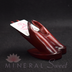 Mains support cartes visite