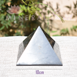 Pyramide Shungite 5cm