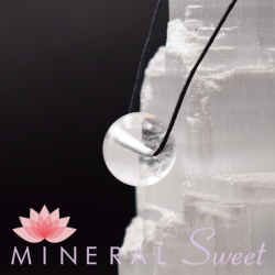 Pendentif Cristal de Roche + cordon