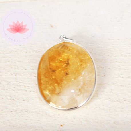 Colgante oval Citrino y plata