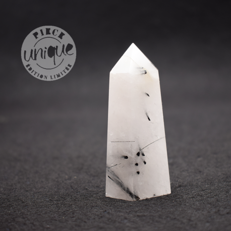 Obélisque Cristal de Roche avec inclusions de tourmaline noire 6