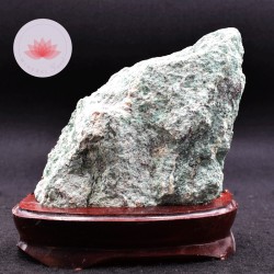 Fuchsite brute sur socle de bois vernis KBFS3