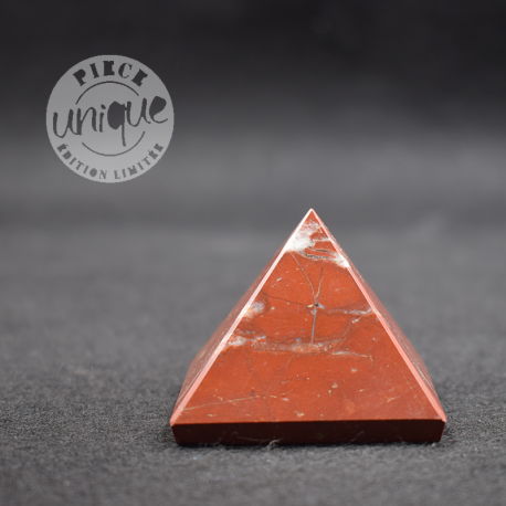 Pyramide Jaspe rouge PJR02