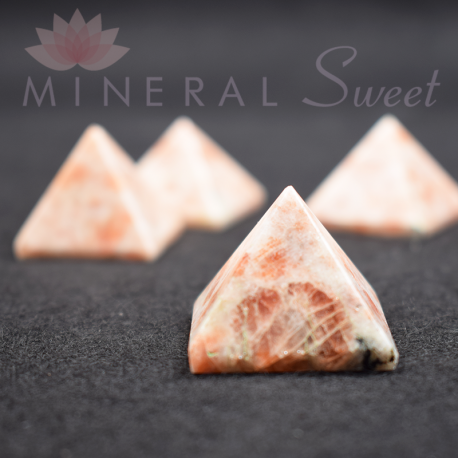 Pirámide Piedra de Sol natural 3cm