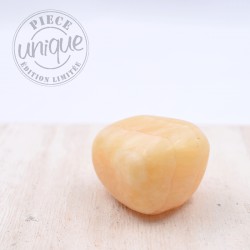 Calcite Jaune Pierre roulée 3