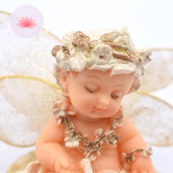 Ange bébé sur une fleur 2