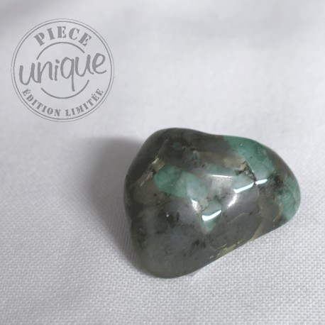 Esmeralda piedra rodada 7