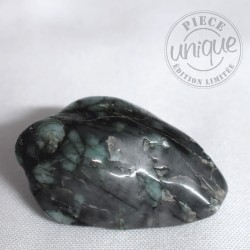 Esmeralda piedra rodada 9