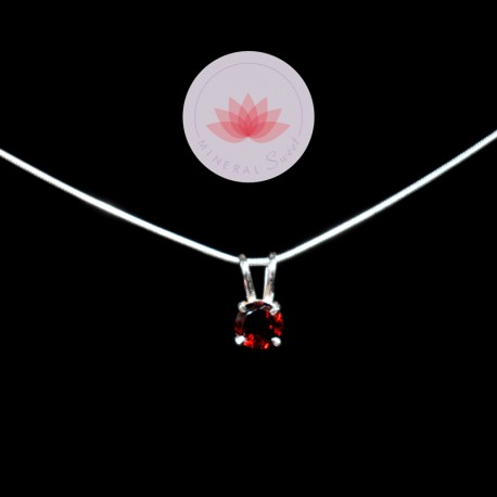 Conjunto colgante mini Granate cuadrado más cadena plata 42cm