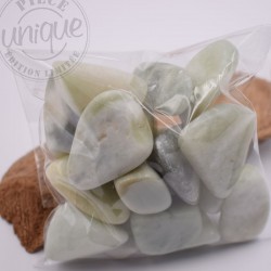 Jade piedras rodadas grandes 250g