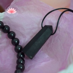 Pendentif Shungite en pointe 1