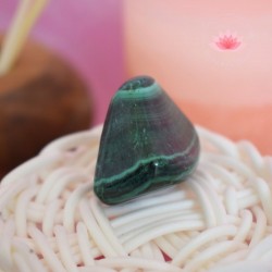 Malachite pierre roulée 9